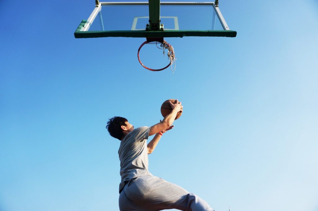 basketball ring
basketball hoop